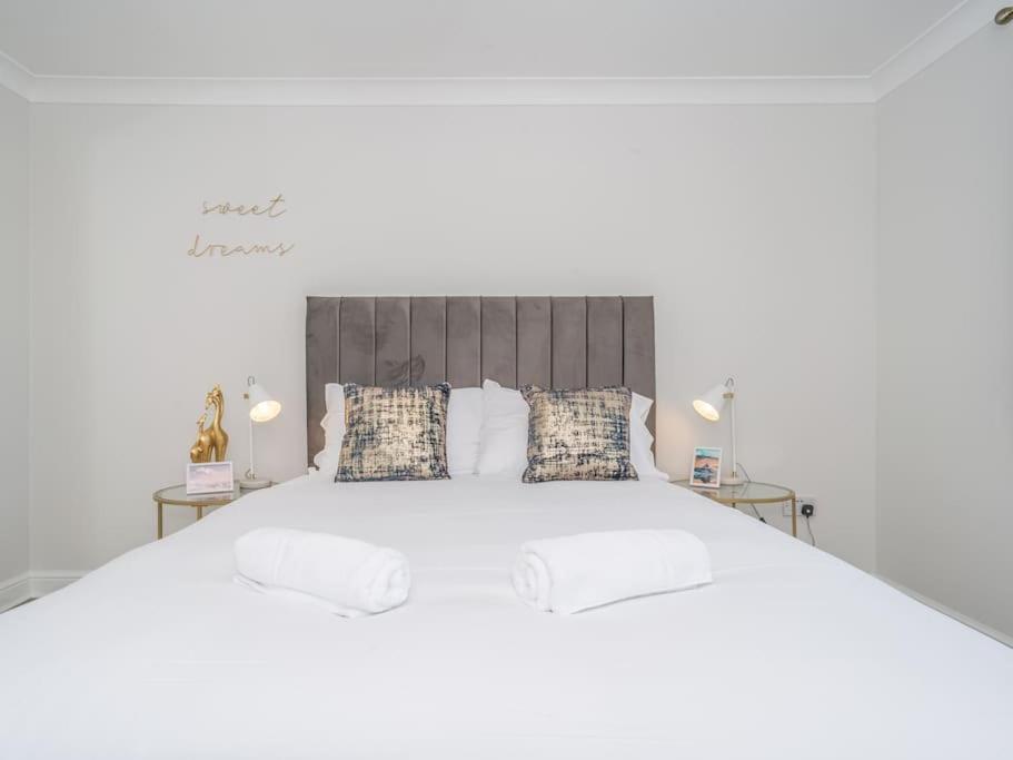 Apartamento Luxury 2Bed 2Bath Flat In City Centre- Free Parking! Edimburgo Exterior foto